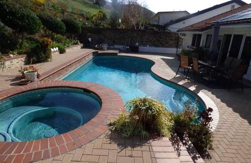 Agoura Hills Casa | Remodeled one story pool home, hiking trails, lake, beach & more..