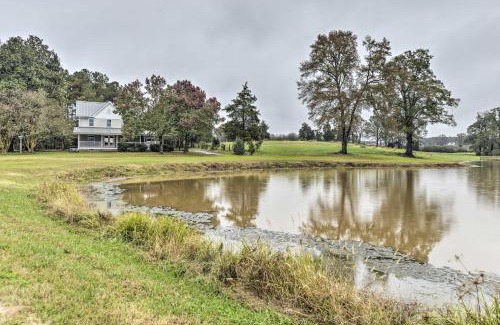Pittsboro Casa | Remodeled Pittsboro Farmhouse Sitting on 220 Acres