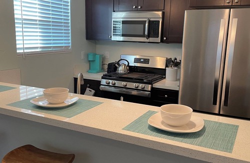 Stockton Casa | Remodeled Private 3BD, Hot Tub Woof Woof and Parking