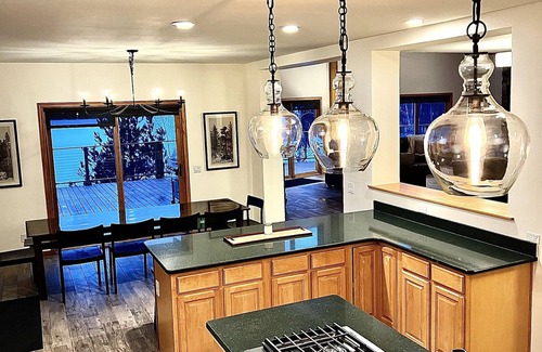 Orr Casa | Remodeled Secluded 7 bedroom Lodge in the heart of Black Bay on Lake Vermilion