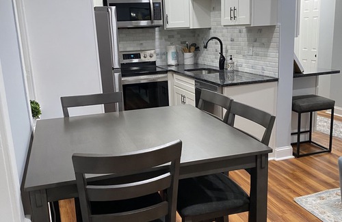 Packard's Corner Apartamento | Remodeled Spacious Apartment in Perfect Location