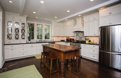 Michiana Casa | Remodeled Spacious Farmhouse-1 Block to Beach w/Gourmet Kitchen & Enclosed Porch