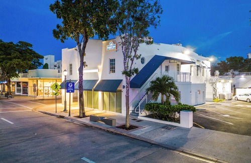 South Miami Casa | FLASH SALE - 35% off thru June 30th at new Sunset Inn in Downtown SoMia!!