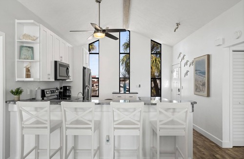 Spring Hill Casa | Remodeled Waterfront Home Direct Gulf Access. Fishing, Boating, Scallop Paradise