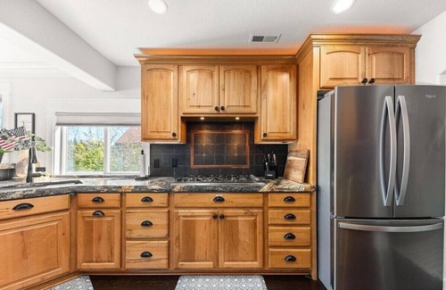 Post Falls Casa | Remodeled Waterfront House with Lake Access near Downtown Coeur d'Alene!