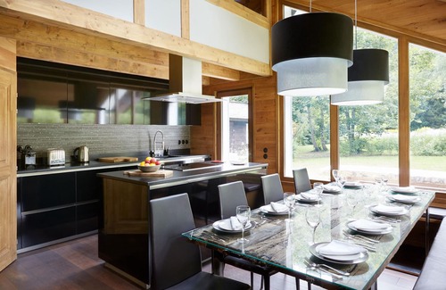 Les Tines Chalet De Esquí | Remodelled historical chalet with spectacular views