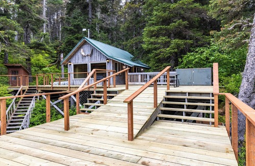 Homer Cabina | Remote Alaska living experience, private cabin.