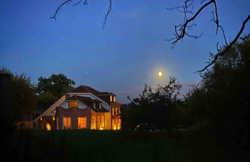 Sittingbourne Cabina | Remote hut set in the beautiful Kent Downs