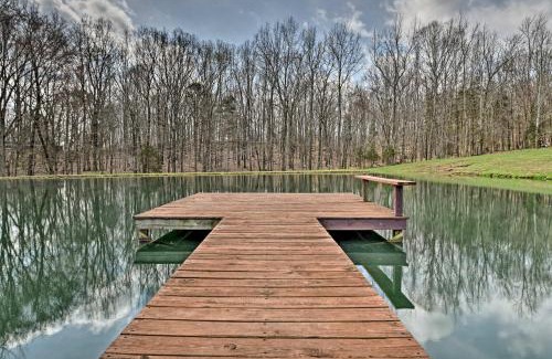 New Concord Casa | Remote Kentucky Cabin with Fire Pit and 2 Ponds