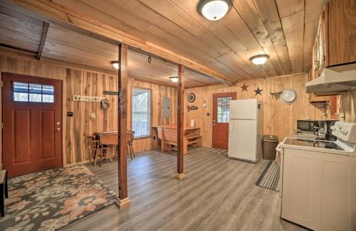 New Concord Casa | Remote Kentucky Cabin with Fire Pit and 2 Ponds