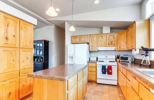 Piute County Cabina | Remote Kingston Cabin w/ Mtn Views: Fish & ATV!