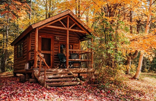 Greenville Chalet De Esquí | Remote Lake Cabin, Meals and Boats Included, Shared Bath & Sauna