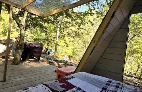 Coal Fork Chalet De Esquí | Remote Mountain A-Frame with BBQ Perfect for Nature Lovers in West Virginia