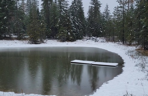 Harvard Alquiler De RV | Remote RV site w/o hookups. Perfect for campers under 30 feet. Site C.