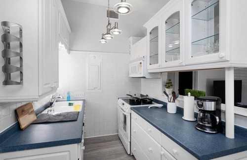 Southside Casa | Remote Work Haven: Bungalow near Mayo Clinic!