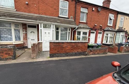 West Bromwich Apartamento | Rems 3bed apartment with games for fun, close to gym and garden view
