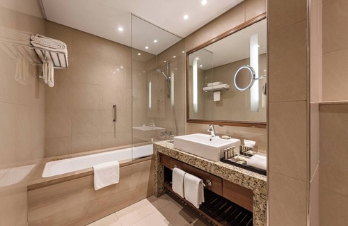 New Cairo Hotel | Renaissance Cairo Mirage City Hotel