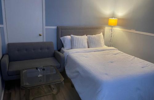 Courtice Casa | Renaissance Guest House