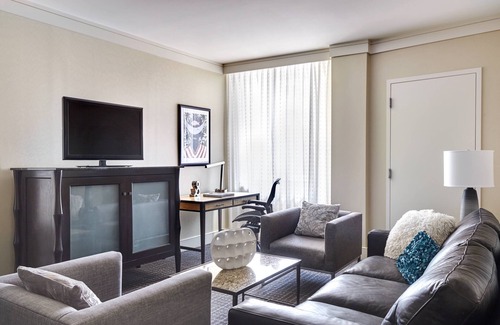 Central Business District Hotel | Renaissance New Orleans Arts Warehouse District Hotel