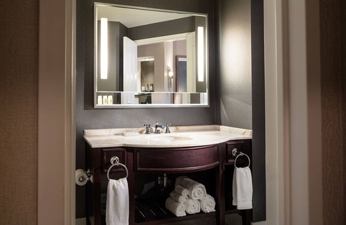 Downtown Hotel | Renaissance Providence Downtown Hotel