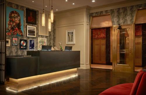 Downtown Dallas Hotel | Renaissance Saint Elm Dallas Downtown Hotel