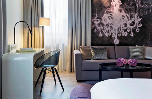 Vienna Hotel | Renaissance® Vienna Schönbrunn Hotel