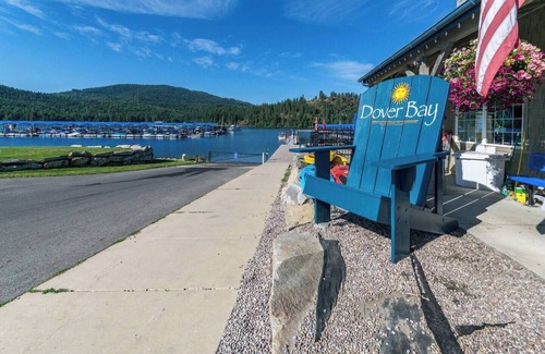 Sandpoint Casa | Rendezvous - Courtyard Beach Bungalow