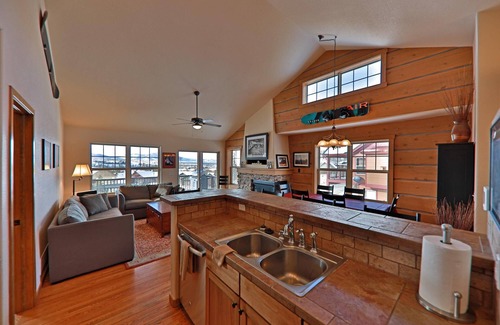 Rendezvous Casa | Rendezvous Discovery 3 Br 3 Bedroom Home by RedAwning