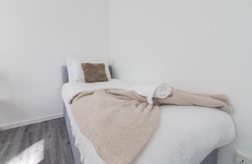 Shieldhall Casa | Renfrew House