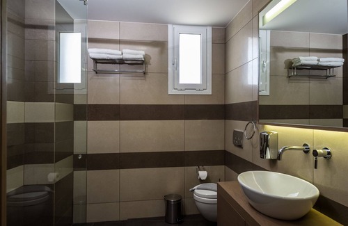 Kato Stalos Hotel | Renieris Hotel