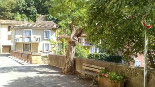 Rennes-les-Bains Apartamento | Rennes-les-Bains Studio at foot of thermal baths