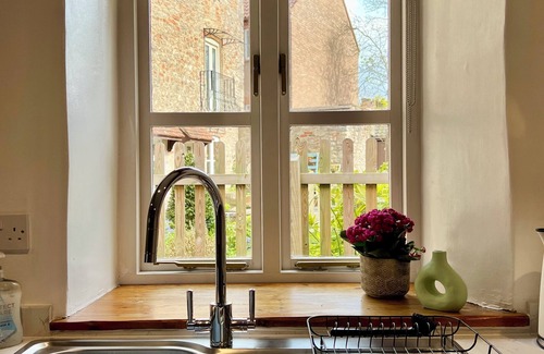 Wells Casa | Rennovated 2 bed dog friendly cosy cottage in central Wells