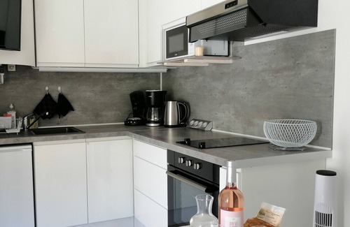 Amelie-les-Bains-Palalda Apartamento | Renovated south-facing studio + Parking