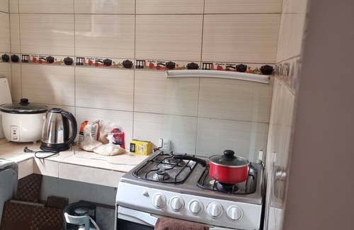 Rímac Apartamento | Renovado, moderno departamento a 10 min a la city