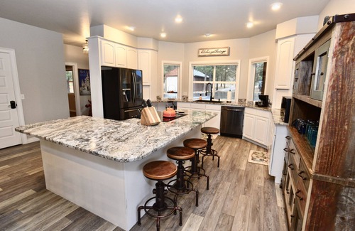 McCall Casa | Renovare' - Pet friendly - Trailer parking - Hot tub - Fireplace