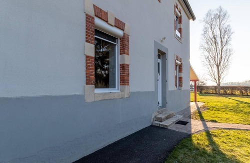 Soing-Cubry-Charentenay Cabaña | Casa renovada con jardín cerca del Saona