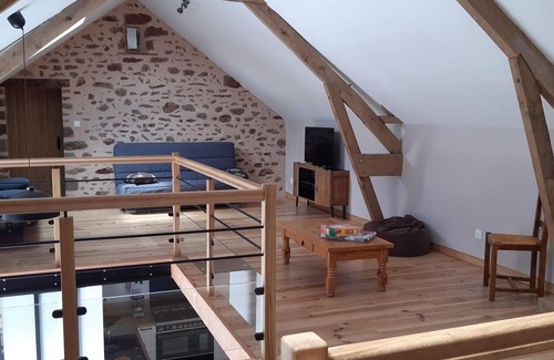 Saint-Leonard-des-Bois Cabaña | Encantadora casa rural: 15 plazas, jardín amplio, terraza y actividades en Alpes mancelles