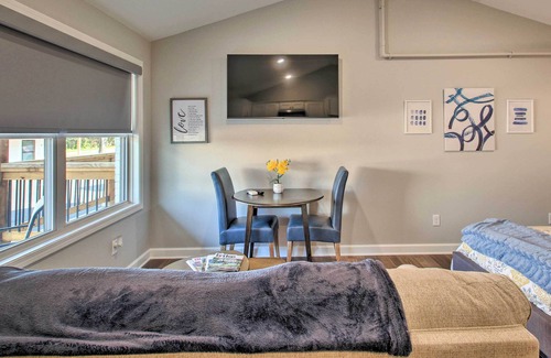 Hot Springs Cabaña | Renovated 1930s Cottage 4 < 1 Mi to Natl Park