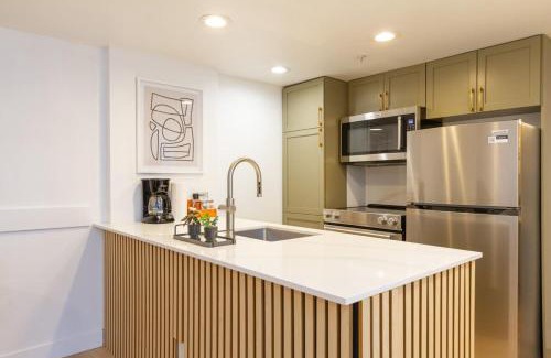 Village North Casa | Renovated 1Bed-1Bath in Village with Pool, Hot Tub, and Sauna