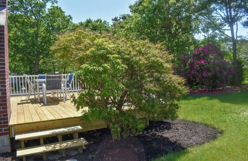 Harwich Casa | Renovated 2 bed home with extra living area, 5 min drive to Red River Beach!