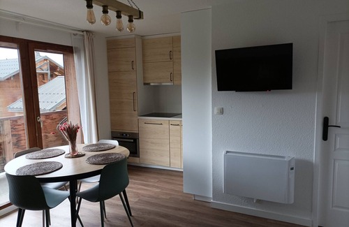 La Joue du Loup Apartamento | Apartamento renovado 2 habitaciones 6 pers, parking, equipamiento completo
