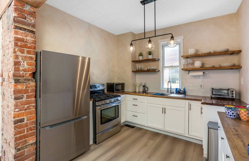 Franklin Park Casa | NEW Renovated 3BDRM/2.5 BTHRM On Franklin Park Conservatory!
