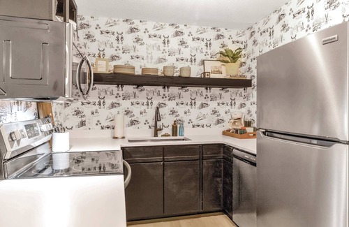 Great Valley Condominio | 3-bed, 2-bath, Condo, King Bed, A/C, Pickleball