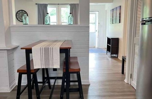 Madison Heights Casa | Renovated 3BR Home w/ Parking & Pet-Friendly