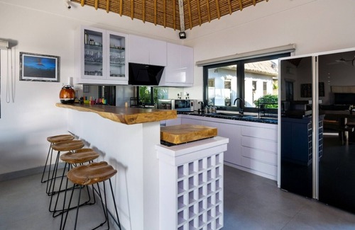 Kubu Villa | Renovated 3BR Villa W/ Pool - Perfect for Couples , Bali Villa 2237