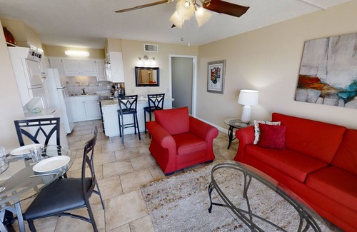Bel Air Condominio | Frente del Golfo 1 dormitorio 1. 5 baños para 6 personas
