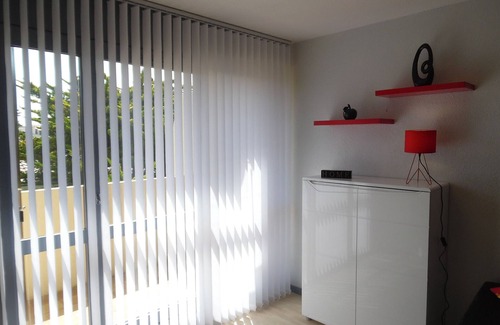Le Penon Apartamento | Apartamento renovado con estilo, ubicación central y tranquila, balcón, cerca de playa y comodidades