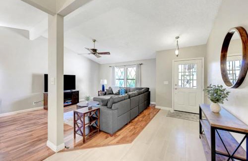 Green Valley North Casa | Renovated 4BR Oasis with Pool Gameroom Minutes from Strip