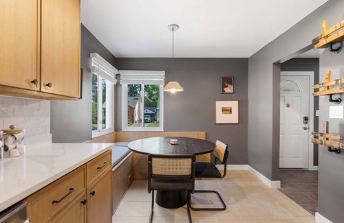 Ferndale Casa | Newly Renovated 5BR/2BA w/ Barrel Sauna