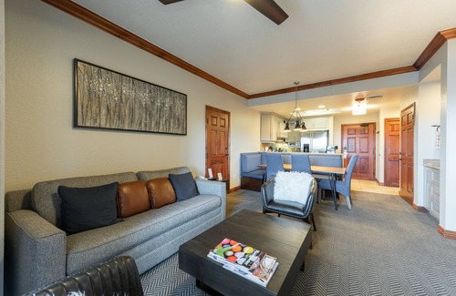 Park City Apartamento | Recientemente renovado (19 de enero) 775sqf Enorme 1 BDR Condominio de lujo